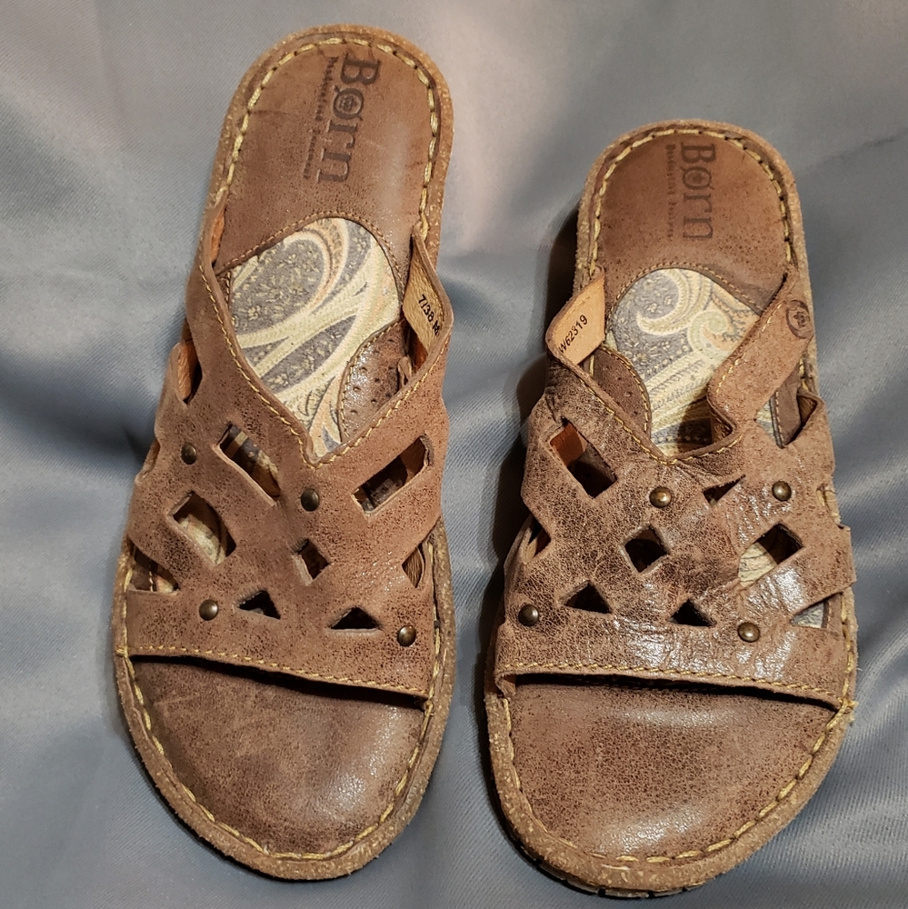 Womens Born Earth-tone Backless Sandle